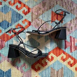 Marc Fisher black leather block heel with a square toe size 7